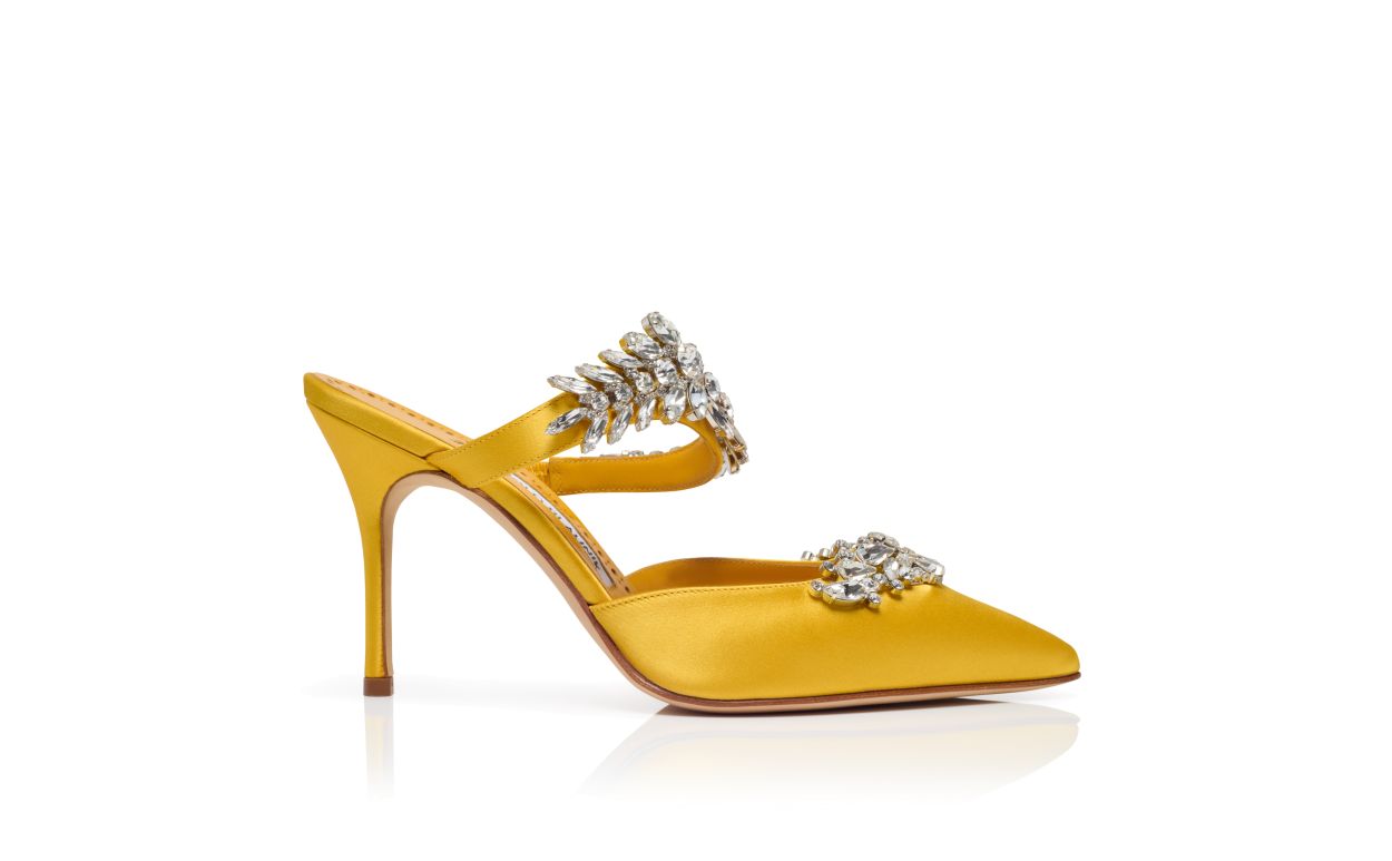 Mules de Satin Amarelo com Detalhes em Cristal