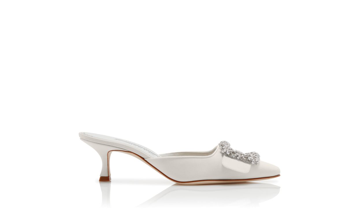 Mules de Satin Branco com Fivela de Cristal