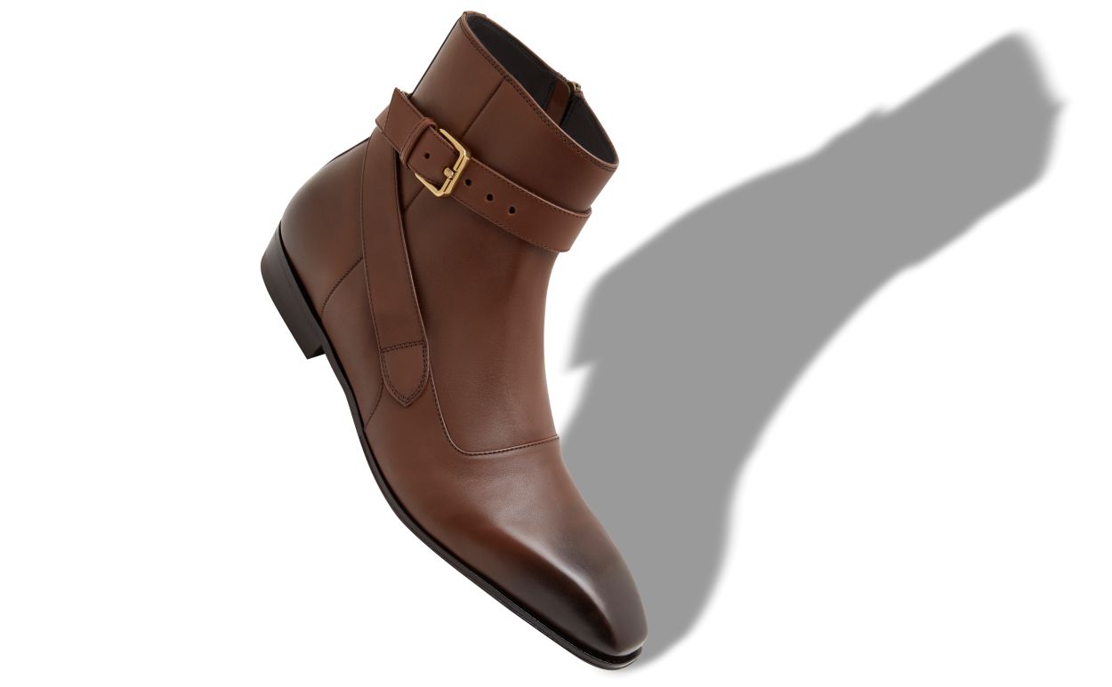 Botas de Cano Médio em Couro de Novilho Marrom