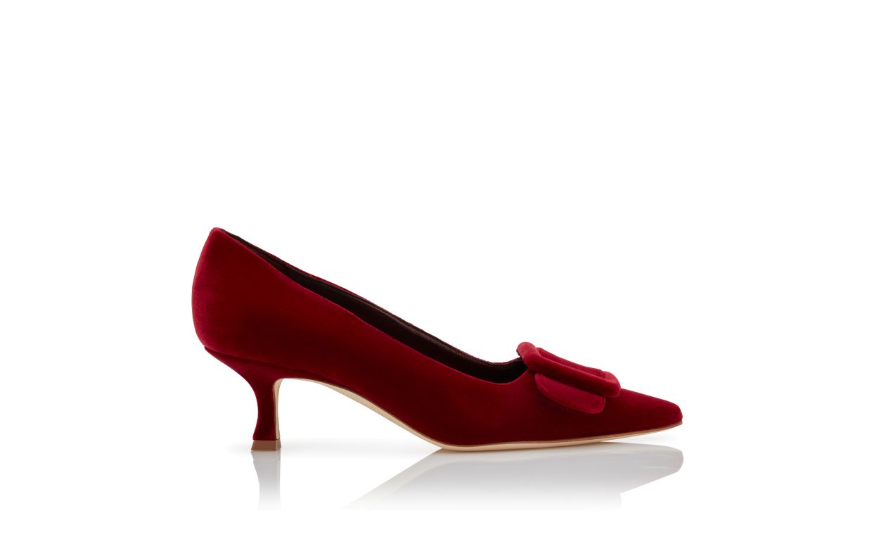 Sapatilhas com Detalhe de Fivela em Veludo Vermelho