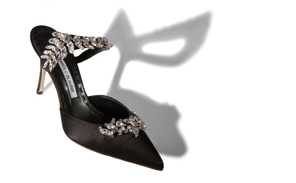 Mules de Satin Preto com Detalhes em Cristal