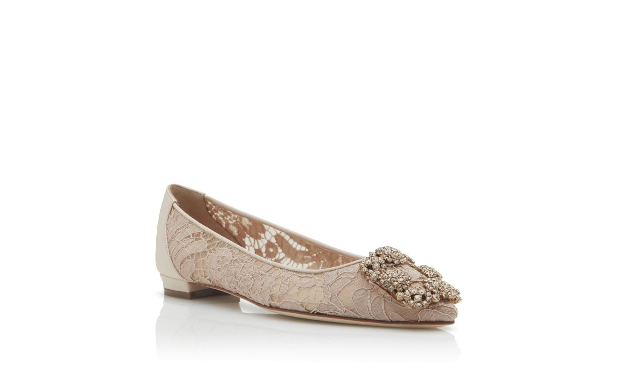 Sapatos planos de cetim rosa champagne com fivela de joia em renda
