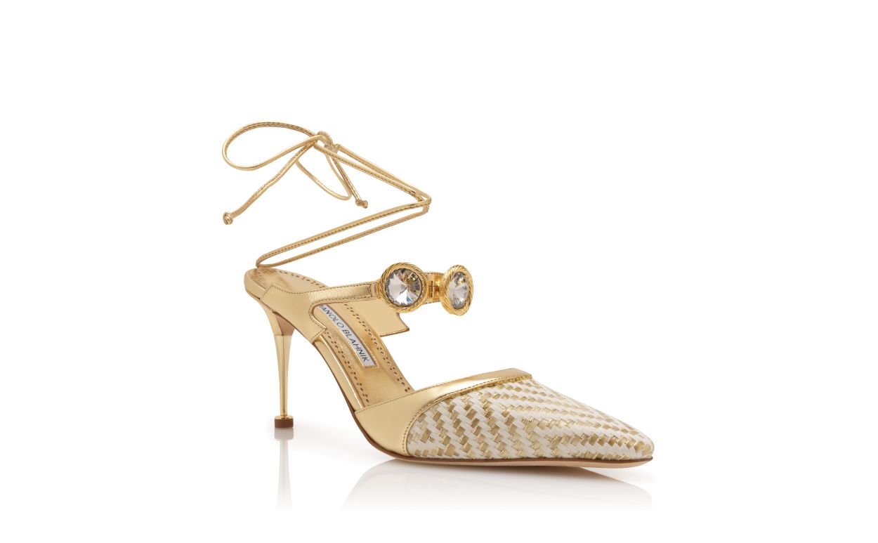 Sapatilhas de Couro Nappa Dourado com Detalhes em Cristal e Straps para o Tornozelo