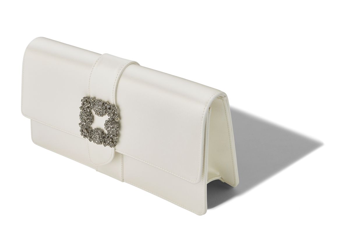 Bolsa de Mão Retangular em Satin Off-White com Fivela de Jóia
