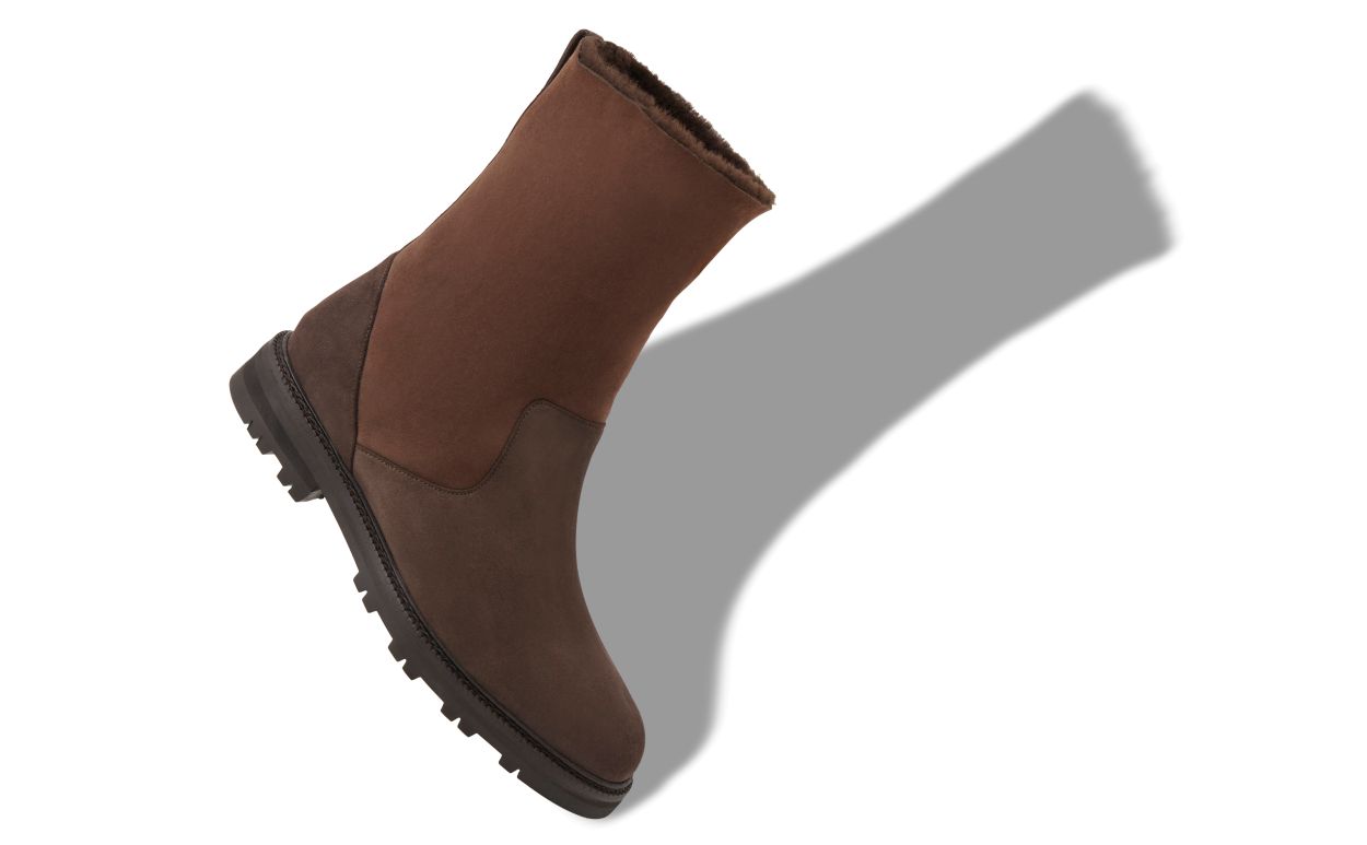 Botas Médias de Camurça Marrom Escuro